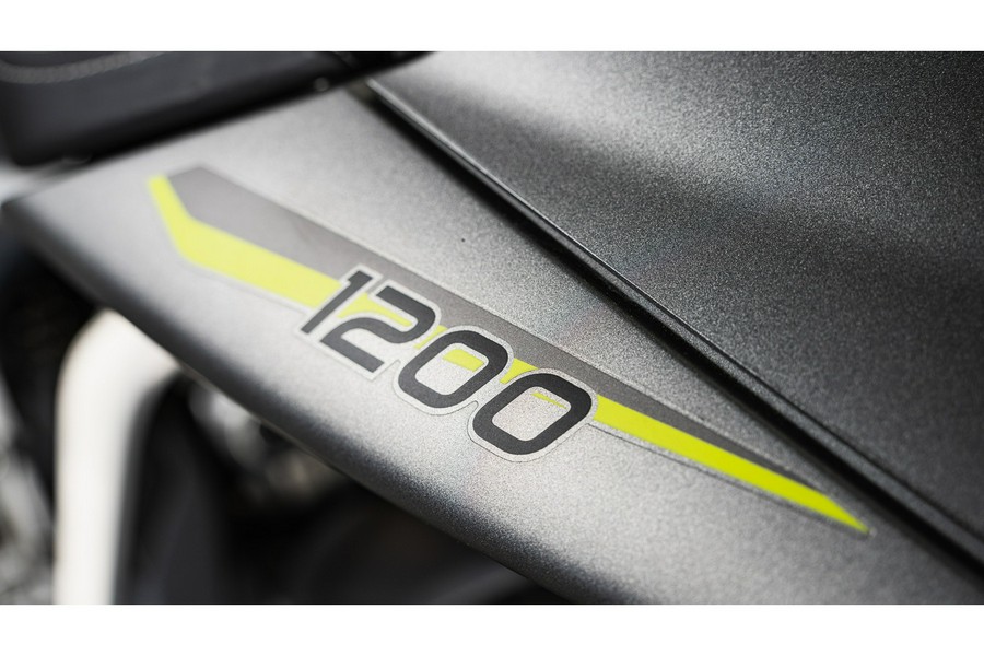 2022 Triumph Speed Triple 1200 RS (Euro 5a)
