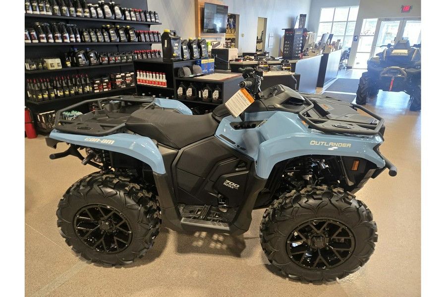 2026 Can-Am OUTLANDER XT 700