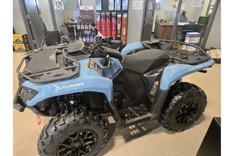 2026 Can-Am OUTLANDER XT 700
