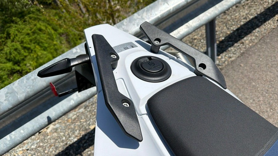 2027 Husqvarna Motorcycles Enduro 701