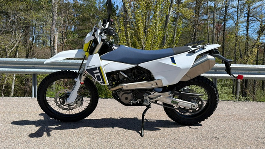 2027 Husqvarna Motorcycles Enduro 701