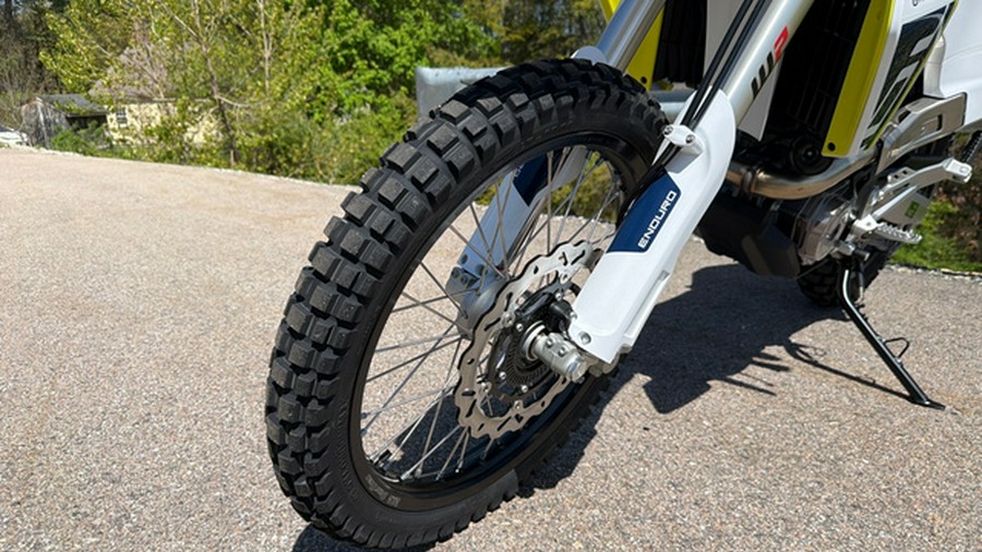 2027 Husqvarna Motorcycles Enduro 701