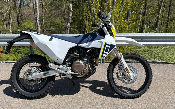 2027 Husqvarna Motorcycles Enduro 701