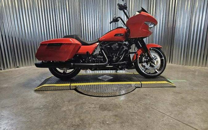 2026 Harley-Davidson Road Glide Blood Orange Black Trim
