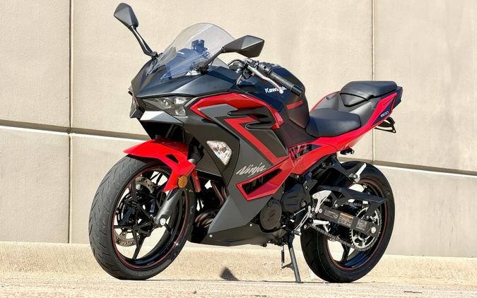 2025 Kawasaki Ninja® 500 ABS