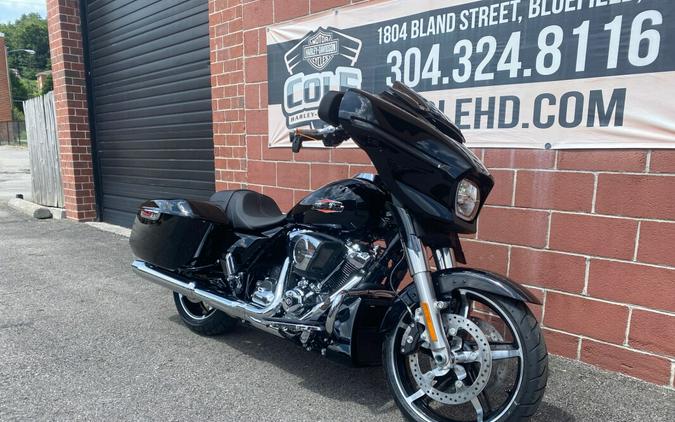 2025 Harley-Davidson® FLHX Street Glide®