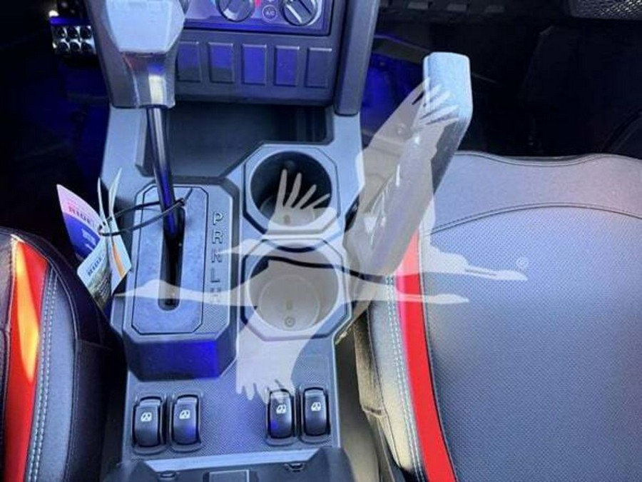 2026 Polaris® XPEDITION XP 5 NORTHSTAR