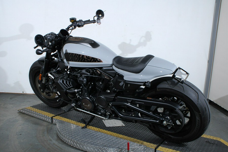 Used 2024 Harley-Davidson Sportster S RH1250S Motorcycle For Sale In Miami, Florida