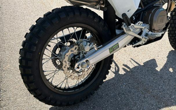 2027 Husqvarna Motorcycles Enduro 701