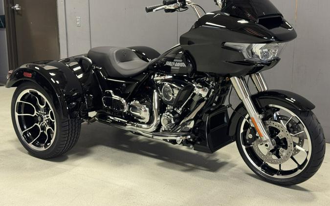 FLTRT 2026 Road Glide 3