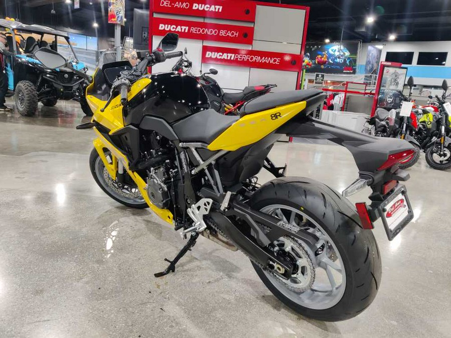 2024 SUZUKI GSX-8R