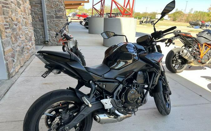 2020 Kawasaki Z650 ABS Metallic Black/Metallic Flat Spark Black