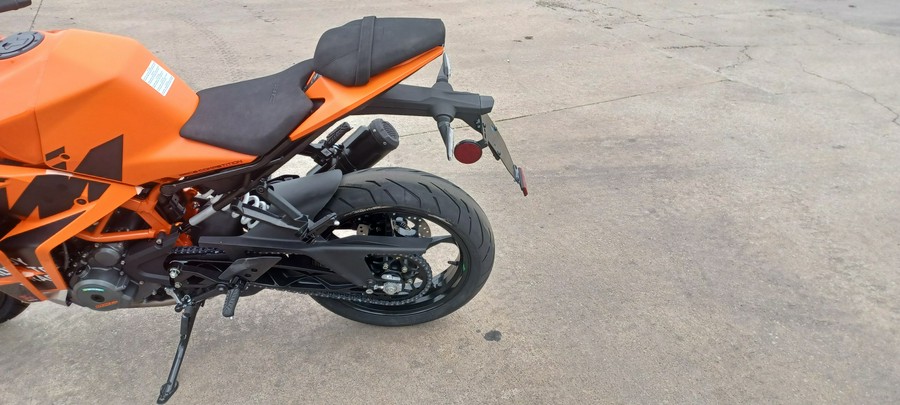 2023 KTM RC 390