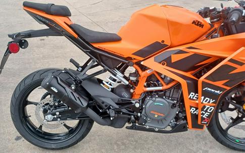 2023 KTM RC 390