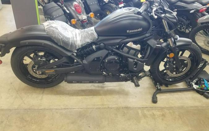 2025 Kawasaki VULCAN S METALLIC FLAT SPARK BLACK