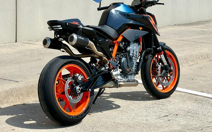 2023 KTM 890 Duke R