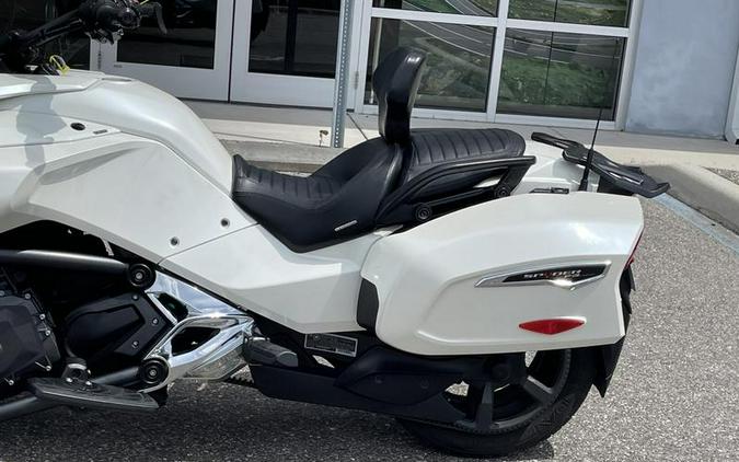 2016 Can-Am® Spyder® F3 Limited 6-Speed Semi-Automatic (SE6)