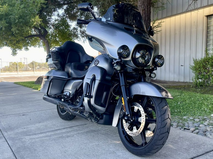 2019 Harley-Davidson® FLHTKSE - CVO™ Limited