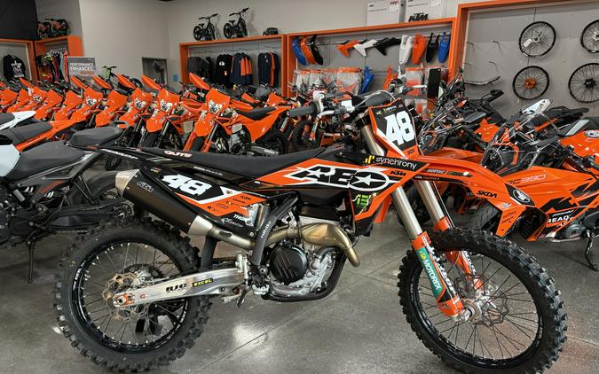 2025 KTM 250 SX-F Orange Corner - 160442