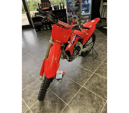 2022 Honda CRF250R Review (13 Fast Facts for Motocross Racing)