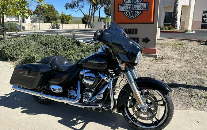 2017 Harley-Davidson® FLHXS - Street Glide® Special