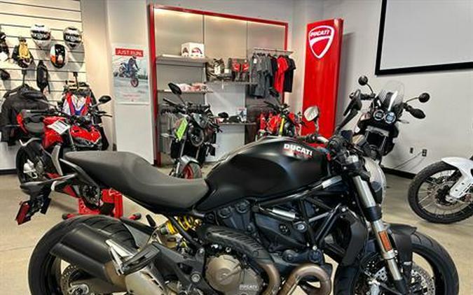 2016 Ducati Monster 821 Dark