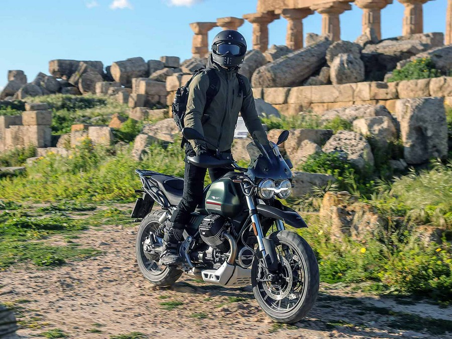 2023 Moto Guzzi V85 TT