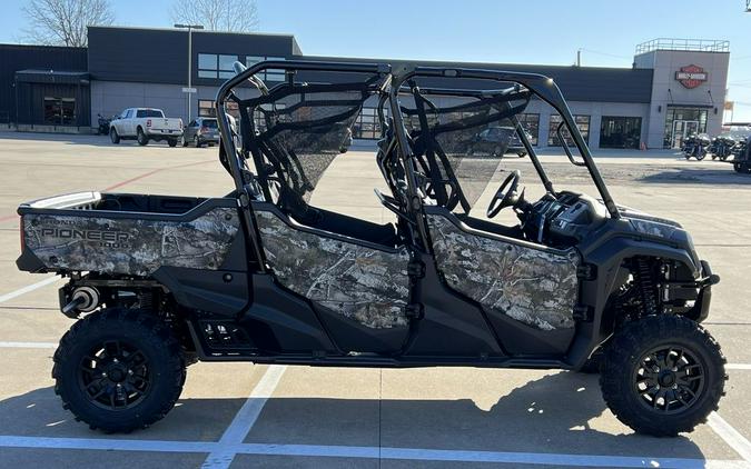 2025 Honda® Pioneer 1000-6 Deluxe Crew TrueTimber Atera Camo