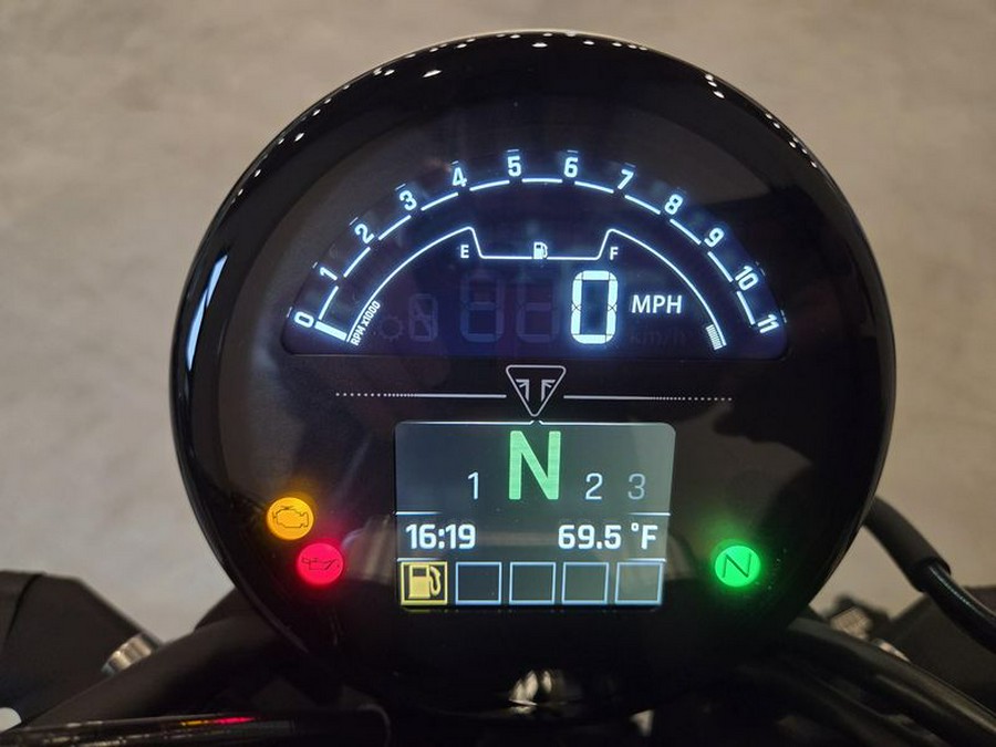 2025 Triumph Trident 660