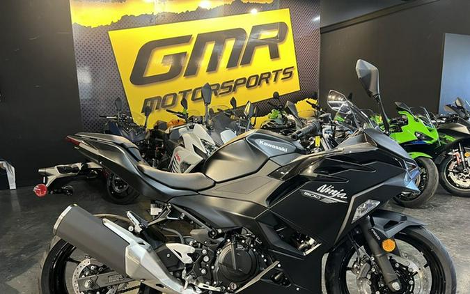 2026 Kawasaki Ninja 500 ABS Metallic Flat Spark Black