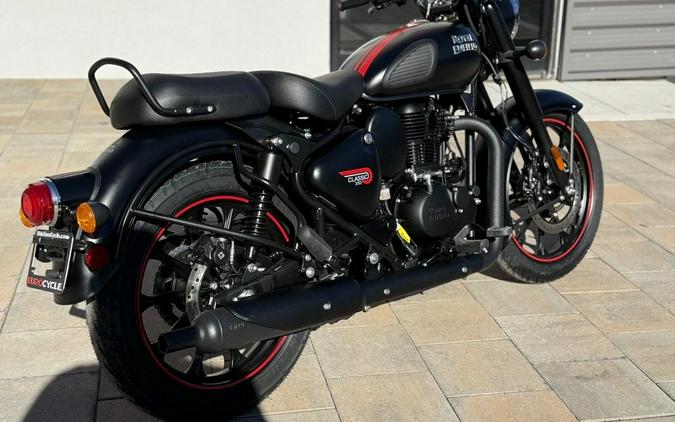 2024 Royal Enfield Classic 350 Halcyon Black