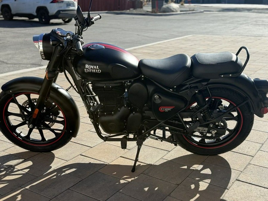 2024 Royal Enfield Classic 350 Halcyon Black