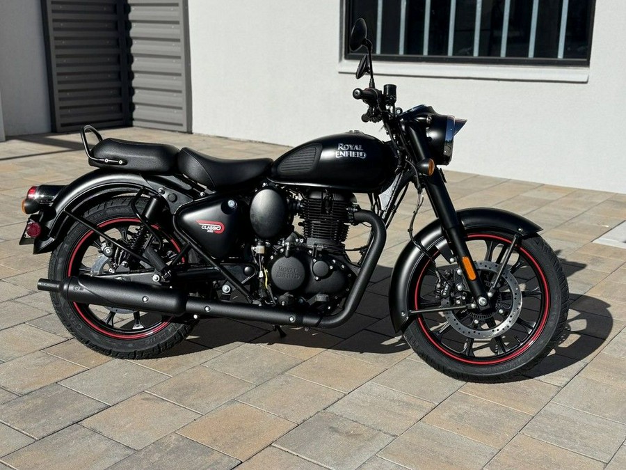 2024 Royal Enfield Classic 350 Halcyon Black