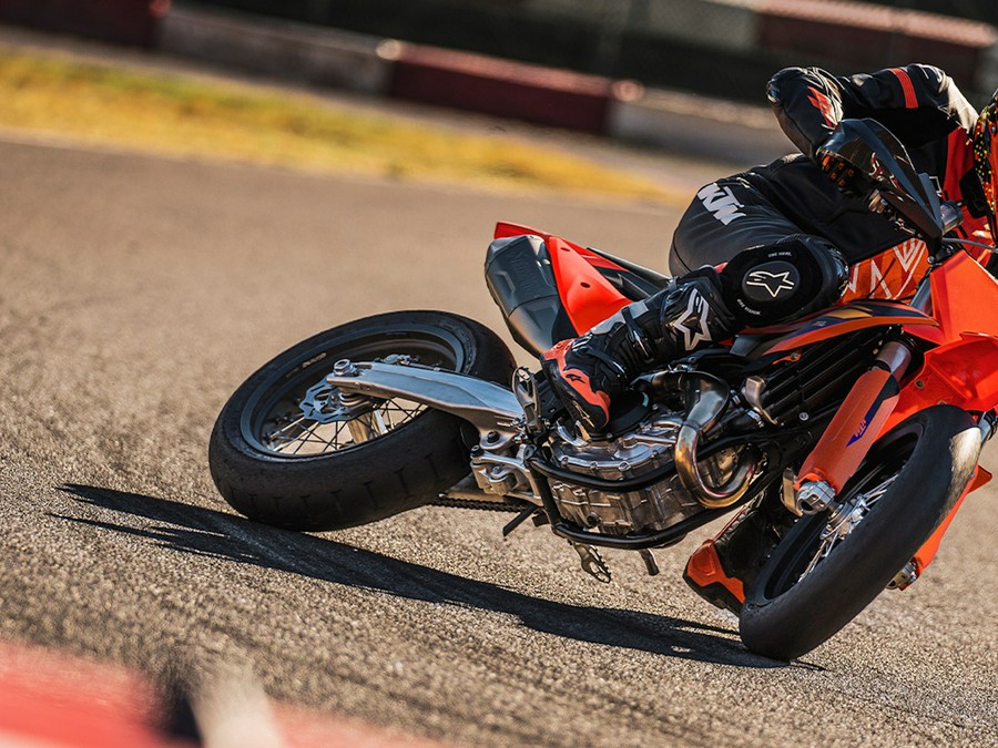 2026 KTM 450 SMR - 329634