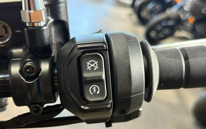 2025 Indian Motorcycle Scout® Sixty Bobber Limited