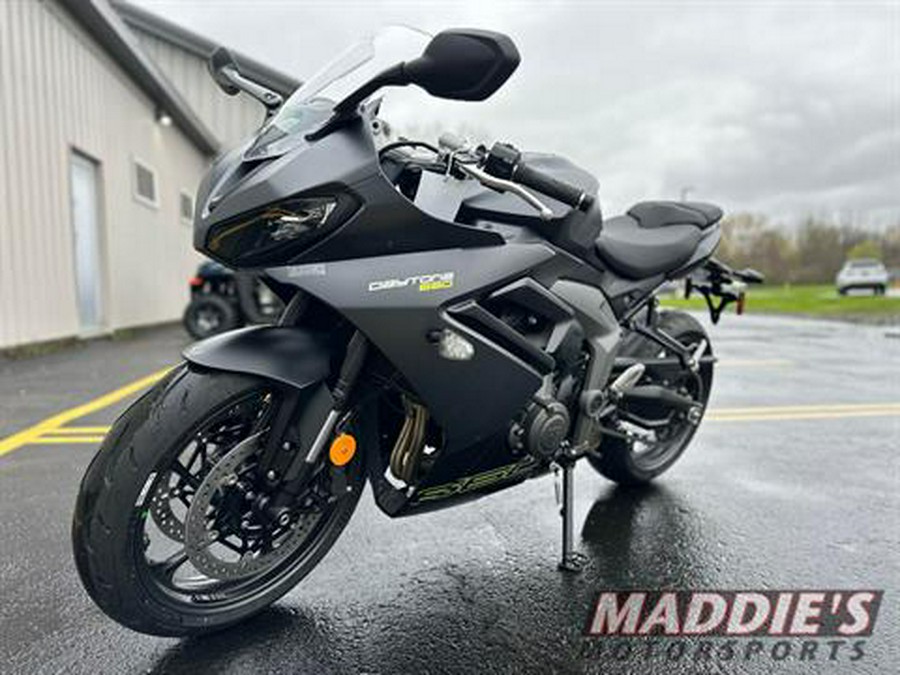 2025 Triumph Daytona 660