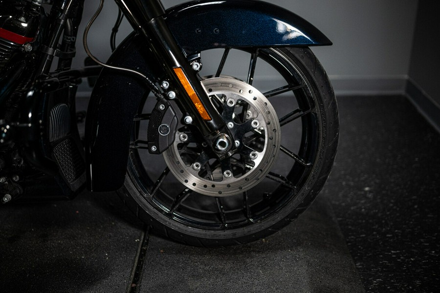 2022 CVO™ Street Glide® (FLHXSE)