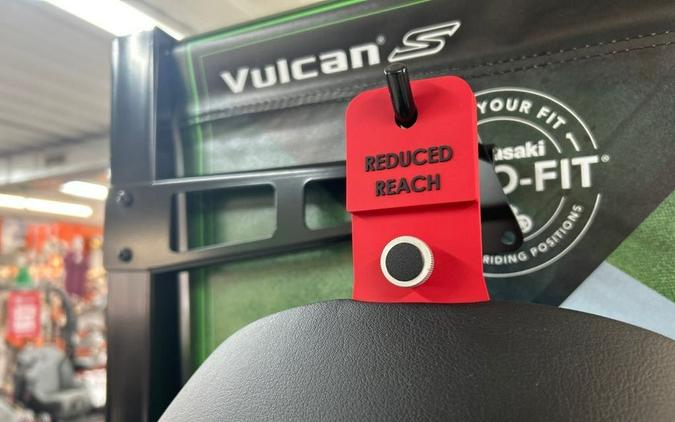 2025 Kawasaki VULCAN S CAFE ABS METALLIC MOONDUST GRAY/BLACK