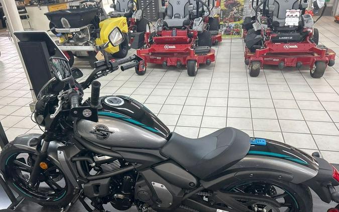 2025 Kawasaki VULCAN S CAFE ABS METALLIC MOONDUST GRAY/BLACK