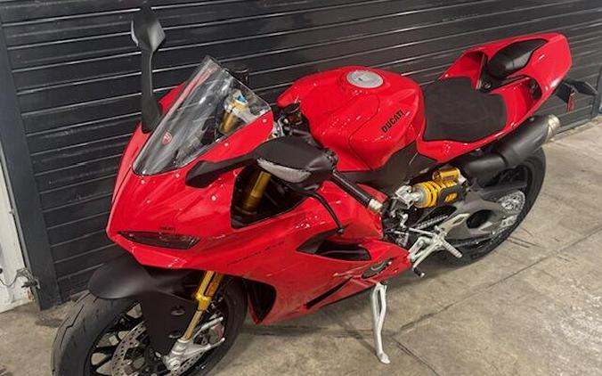 2026 Ducati Panigale V2 S
