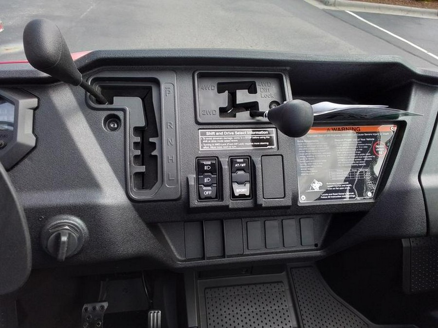 2025 Honda® Pioneer 1000