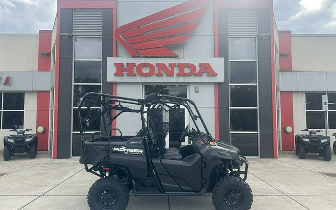 2026 Honda Pioneer 700-4 Deluxe