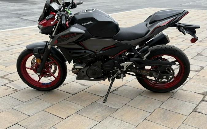 2025 Kawasaki Z500 SE ABS