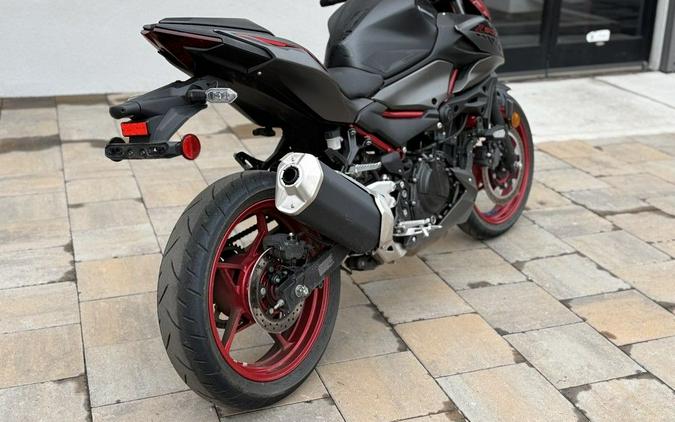 2025 Kawasaki Z500 SE ABS