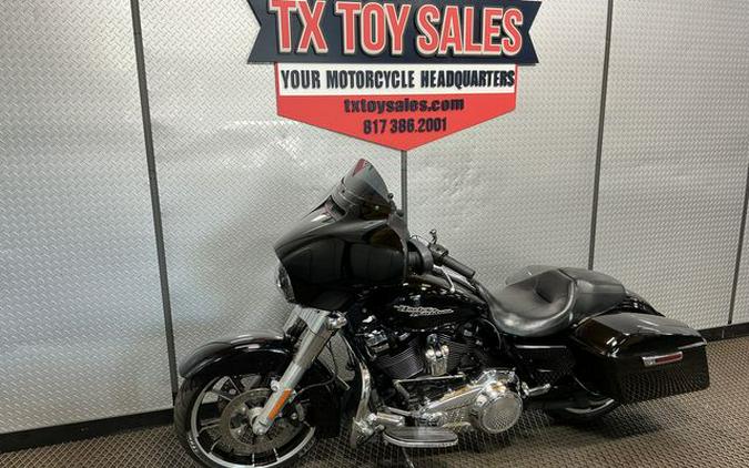 2020 Harley-Davidson Street Glide Base