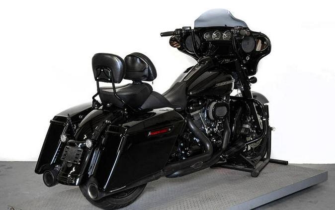 2019 Harley-Davidson® FLHXS - Street Glide® Special