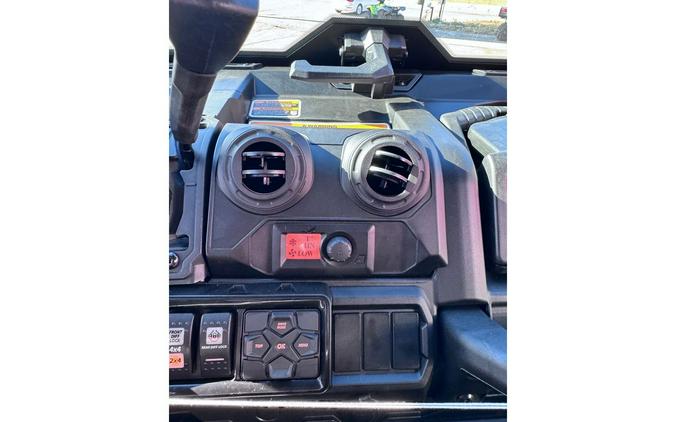 2026 Can-Am Defender PRO Limited HD10