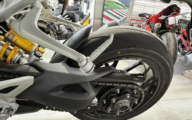 2024 Triumph Speed Triple 1200 RS Carnival Red