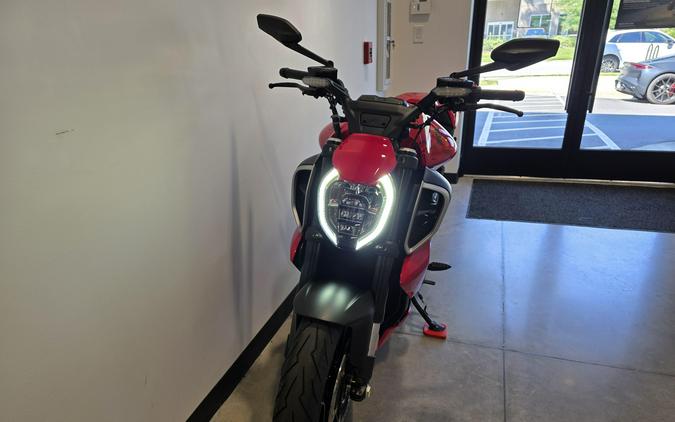 2025 Ducati Diavel V4