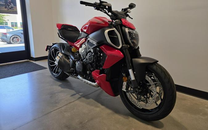 2025 Ducati Diavel V4